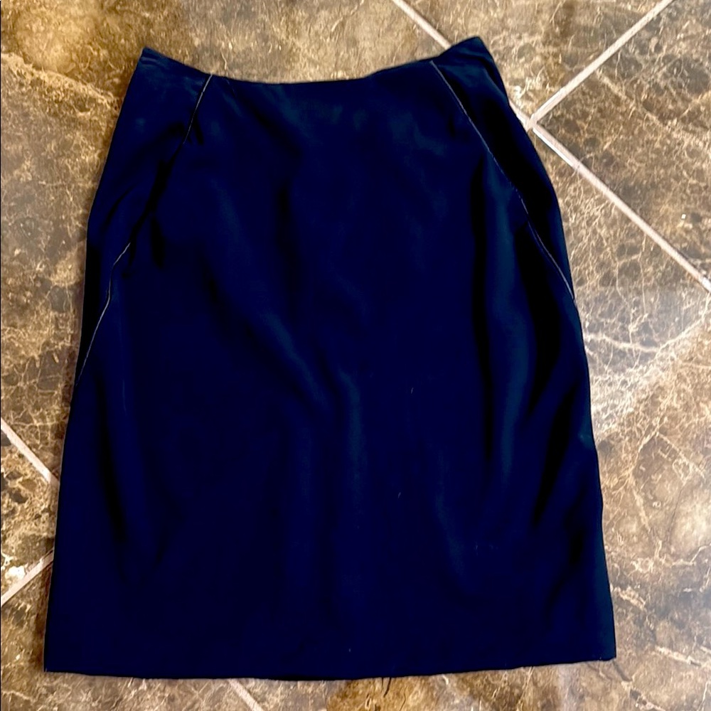 Elegant Black Women's Skirt